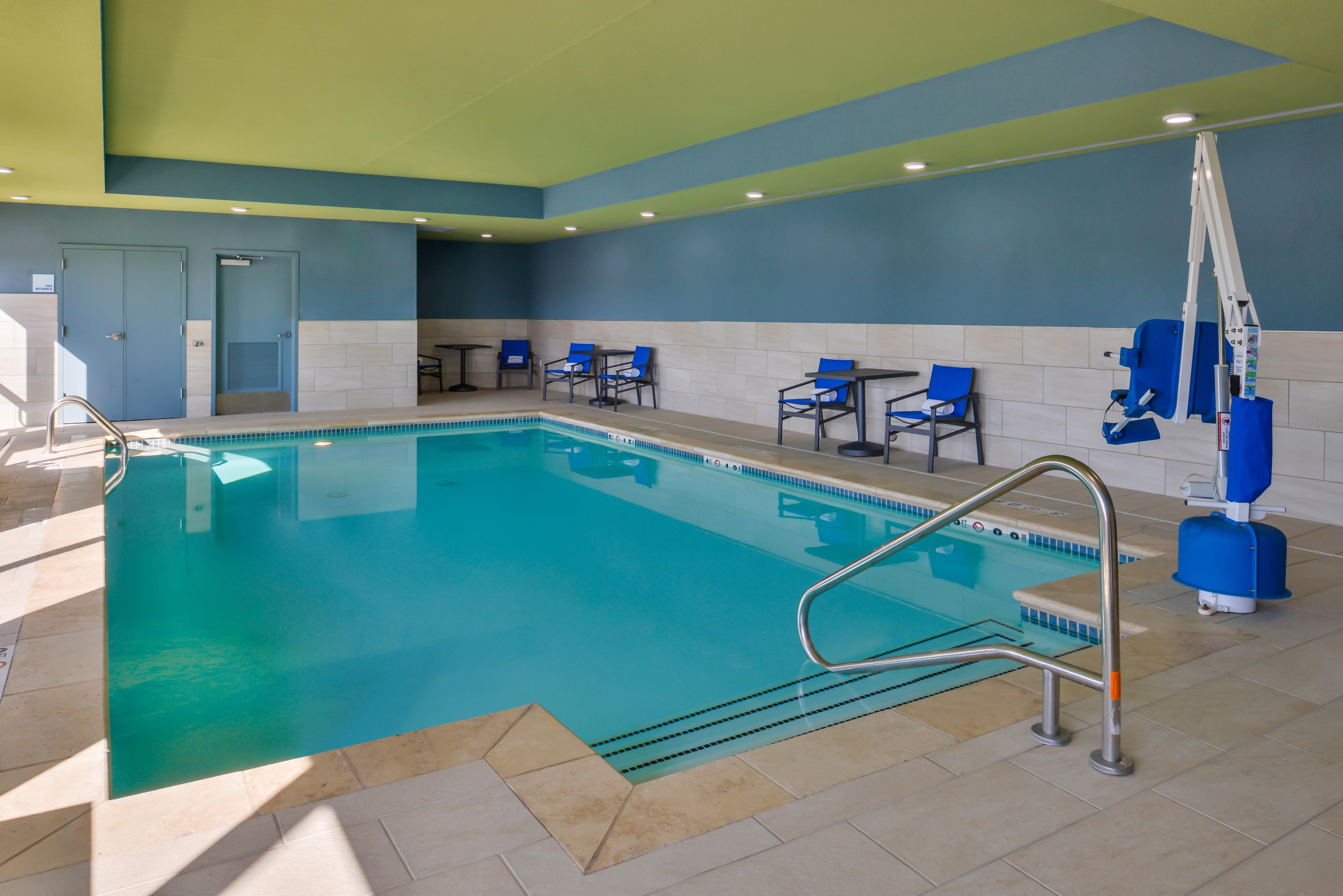 Holiday Inn Express & Suites - Kansas City - Lee'S Summit By Ihg Exterior photo