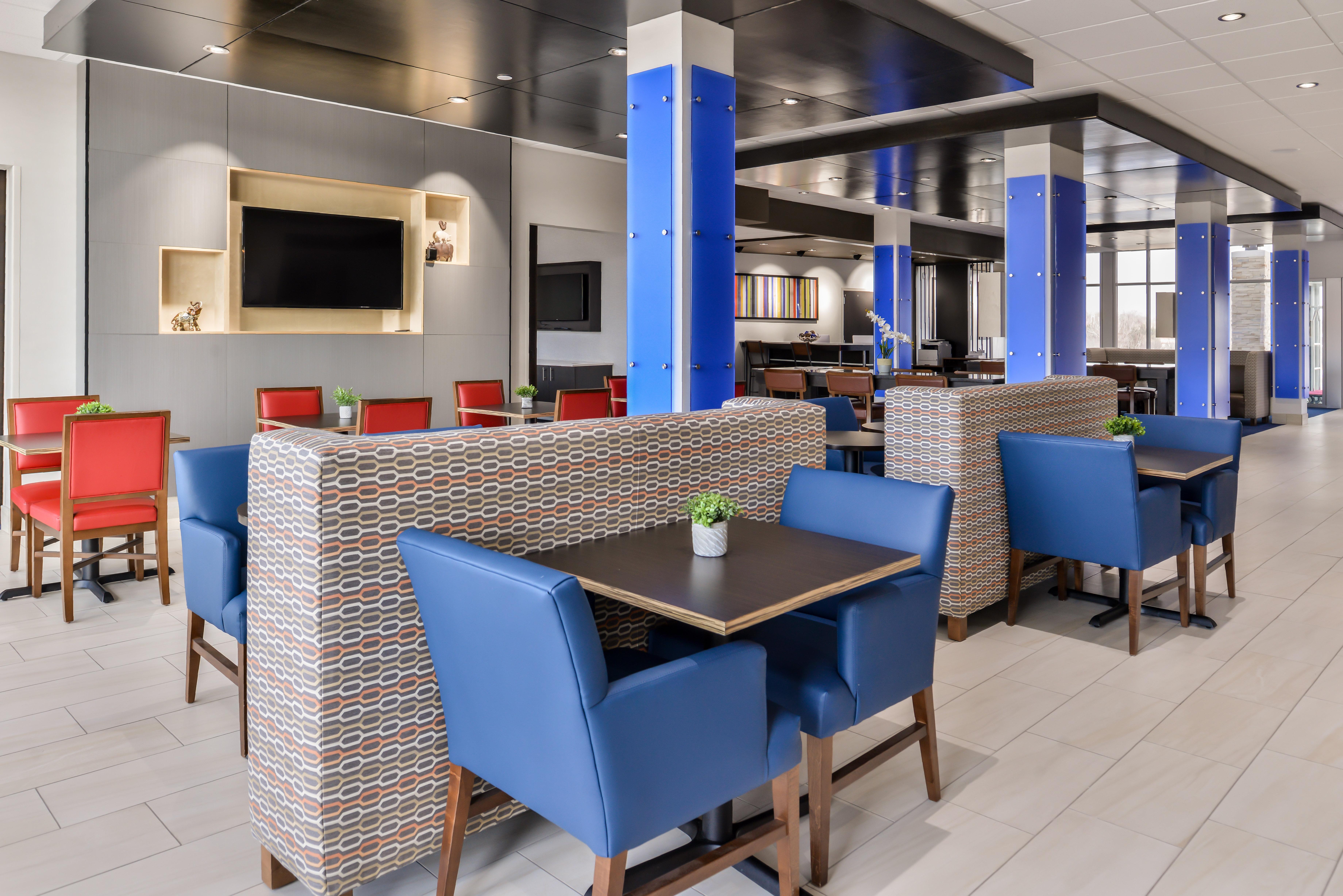 Holiday Inn Express & Suites - Kansas City - Lee'S Summit By Ihg Exterior photo